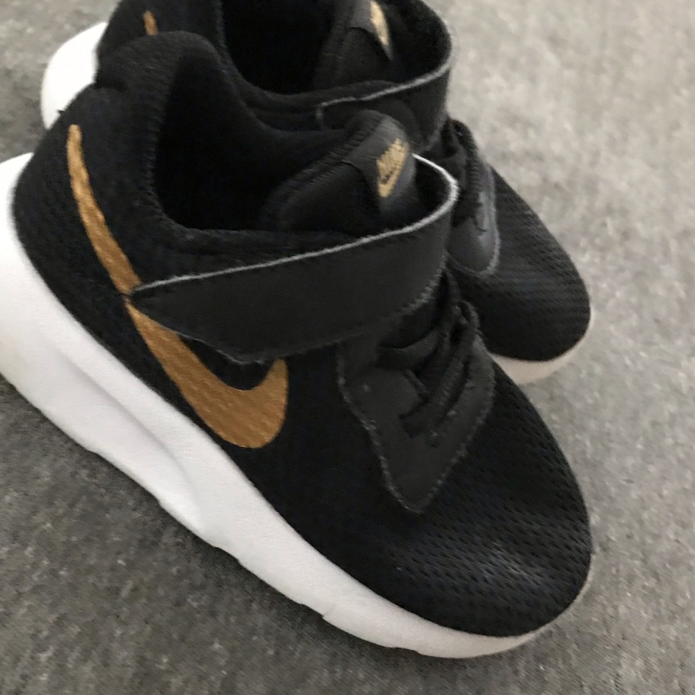 Nike toddler shoes